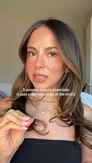 Video post by @anyaweitz on TikTok