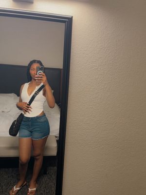 Image post by @itssharonr on Instagram
