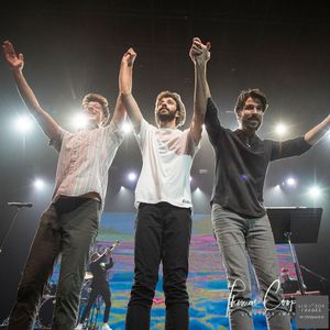 Image post by @lightboximages on Instagram