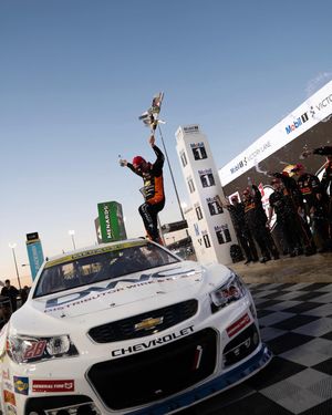 Image post by @phoenixraceway on Instagram