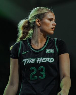 Image post by @herdwbb on Instagram