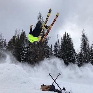 Image post by @j_skis on Instagram