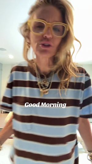 Video post by @shop.with.caroline on TikTok