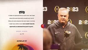 Image post by @CFBPlayoff on Twitter