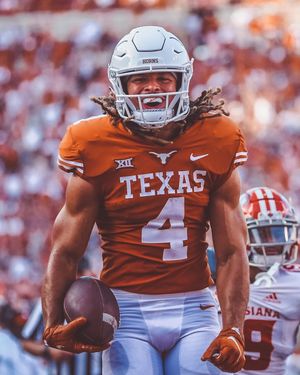 Image post by @texaslonghorns on Instagram
