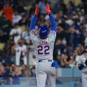Image post by @losmets on Instagram