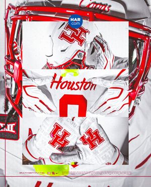 Image post by @uhcougarfb on Instagram