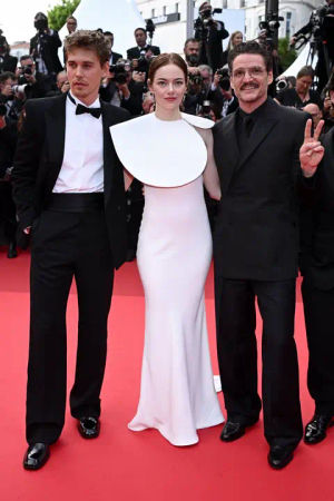 Image post by @vogueitalia on TikTok