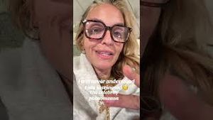 Video post by @shop.with.caroline on YouTube