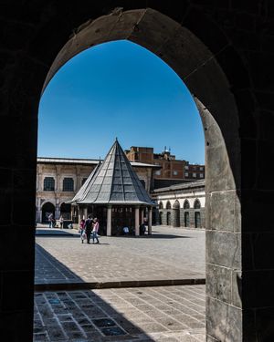 Image post by @mehmetyazigandoc on Instagram