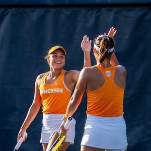 Image post by @vol_wtennis on Instagram