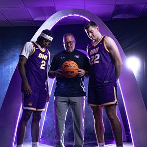 Image post by @uni_basketball on Instagram