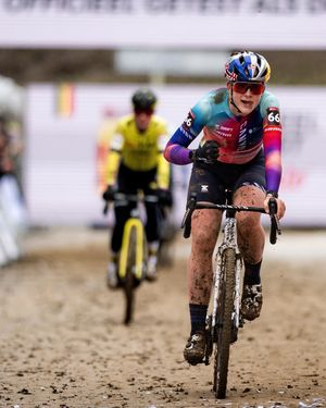 Image post by @wmncycling on Instagram