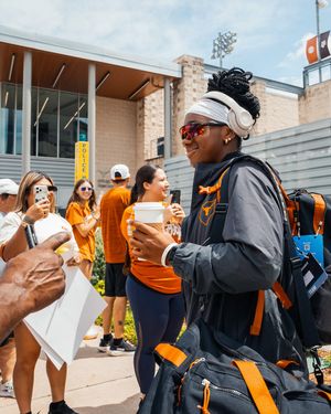 Image post by @texassoftball on Instagram