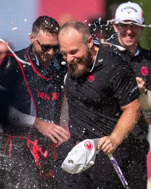 Image post by @livgolfleagueofficial on Facebook