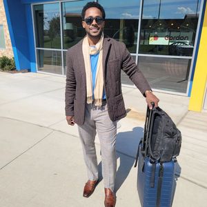 Image post by @desmondhoward on Instagram