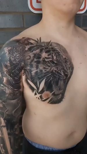 Video post by @skindesigntattoos on Instagram