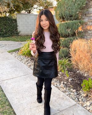 Image post by @tinymissfashion on Instagram