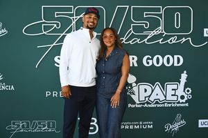 Image post by @mookiebetts on Instagram