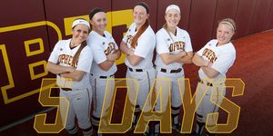 Image post by @GopherSoftball on Facebook
