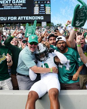 Image post by @usffootball on Instagram