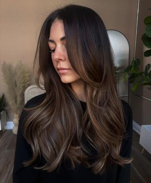 Image post by @dangerjonesbalayage on Instagram