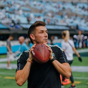 Image post by @bronibro13 on Instagram