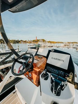 Image post by @hcbyachts on Instagram