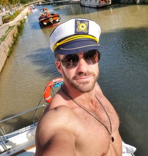 Image post by @johnnybananas on Instagram