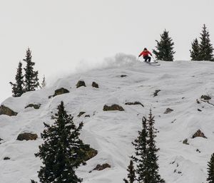 Image post by @skitaos on Instagram
