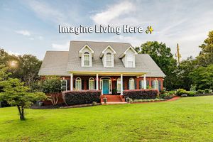 Image post by @woodallrealtygroup on Facebook