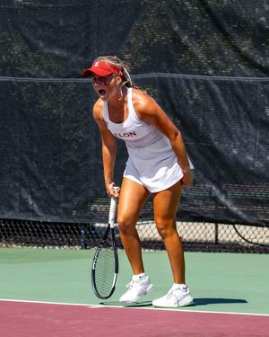 Image post by @elonwtennis on Instagram