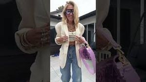 Video post by @shop.with.caroline on YouTube