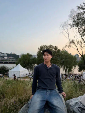 Image post by @livehooni on TikTok