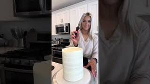 Video post by @theblondewhobakes on YouTube