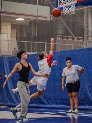 Image post by @auwbasketball on Instagram