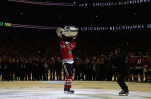 Image post by @nhlblackhawks on Facebook