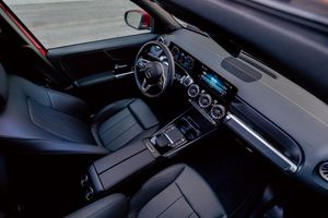 Image post by @usseryauto on Instagram