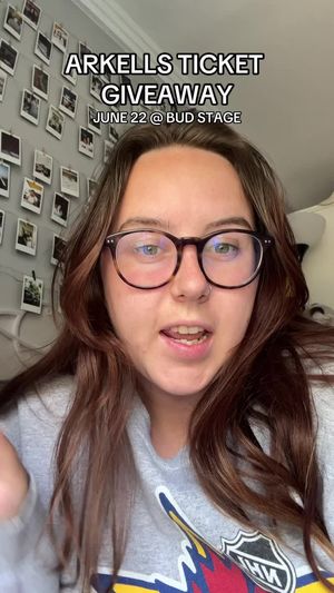 Video post by @thejacqinthebox on TikTok