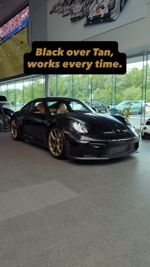 Video post by @PorscheExchange on Facebook