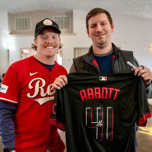 Image post by @reds on Instagram