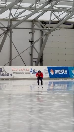 Video post by @isuspeedskating on Instagram