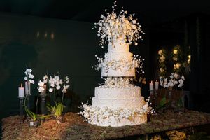 Image post by @rr_cakedesigners on Instagram