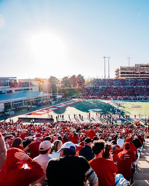 Image post by @unmloboathletics on Instagram