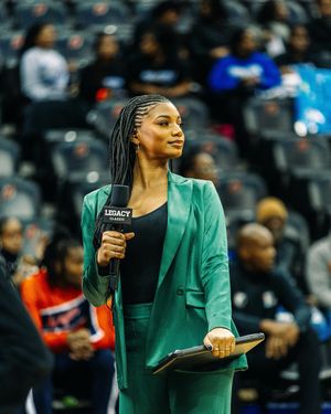 Image post by @taylorrooks on Instagram