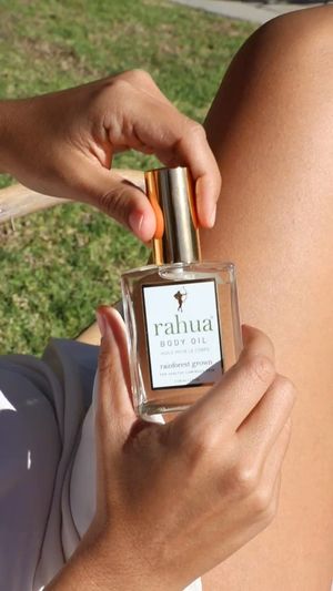 Video post by @RahuaBeauty on Facebook