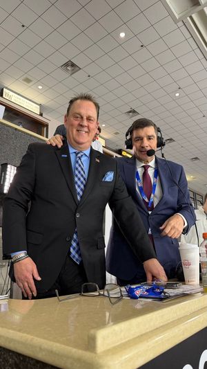 Image post by @CCHAHockey on Twitter