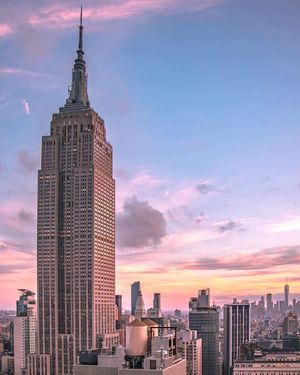Image post by @empirestatebldg on Instagram