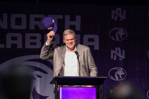 Image post by @una_athletics on Instagram