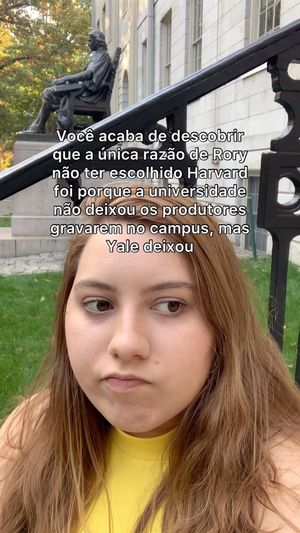 Video post by @brunaguedesoli on Facebook